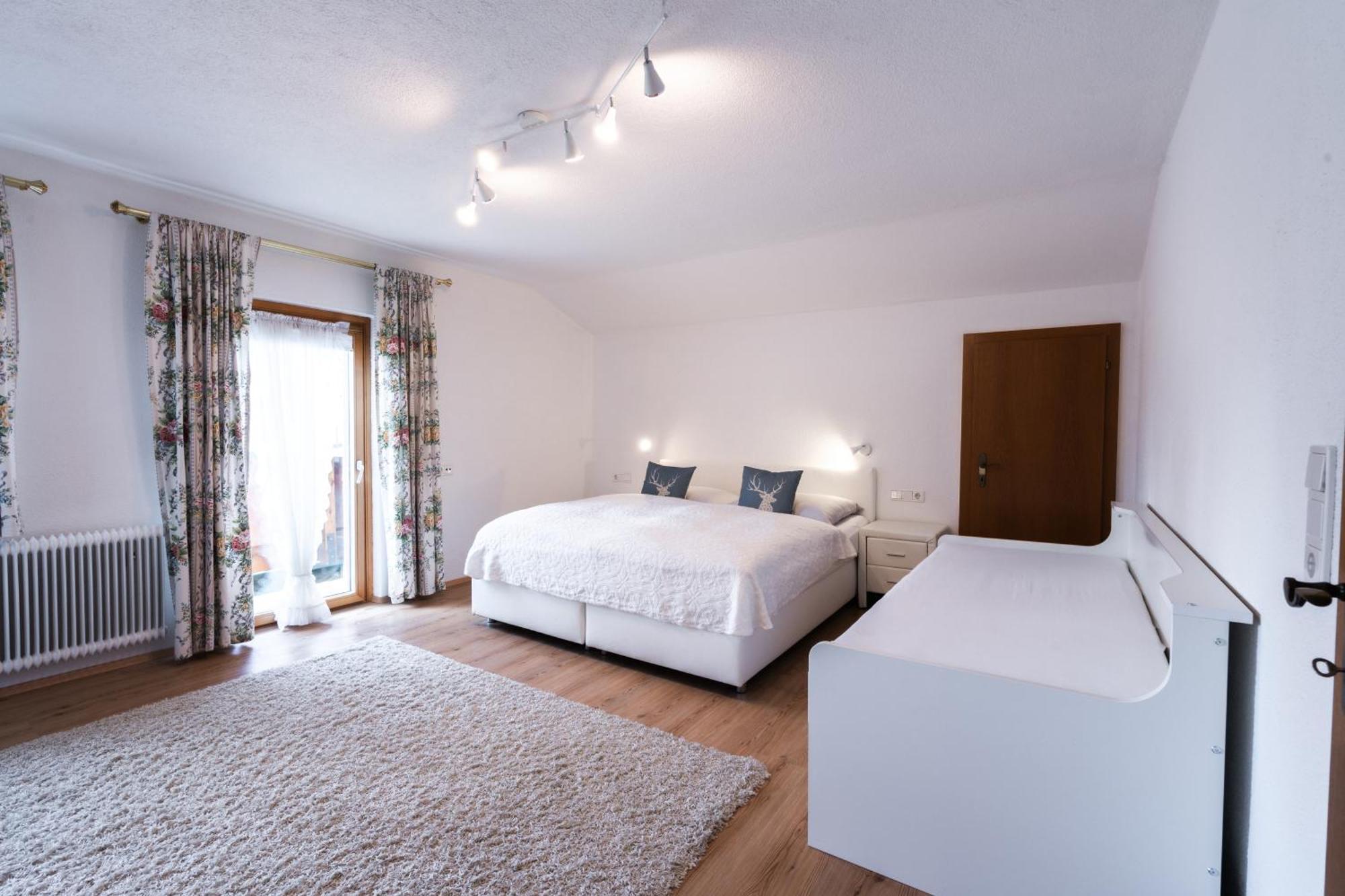Ferienhaus Erika Зеефельд в Тироле Экстерьер фото